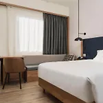 Hilton Garden Centre 4*
