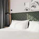 Hilton Garden Centre Szálloda