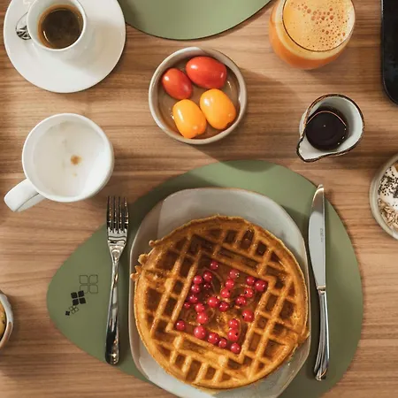 Hilton Garden Centre Отель