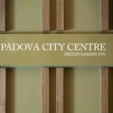 מלון Hilton Garden Centre